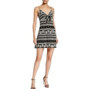 NEW Alice + Olivia Roe Embroidered Tie Front Mini Dress Size 10 $350